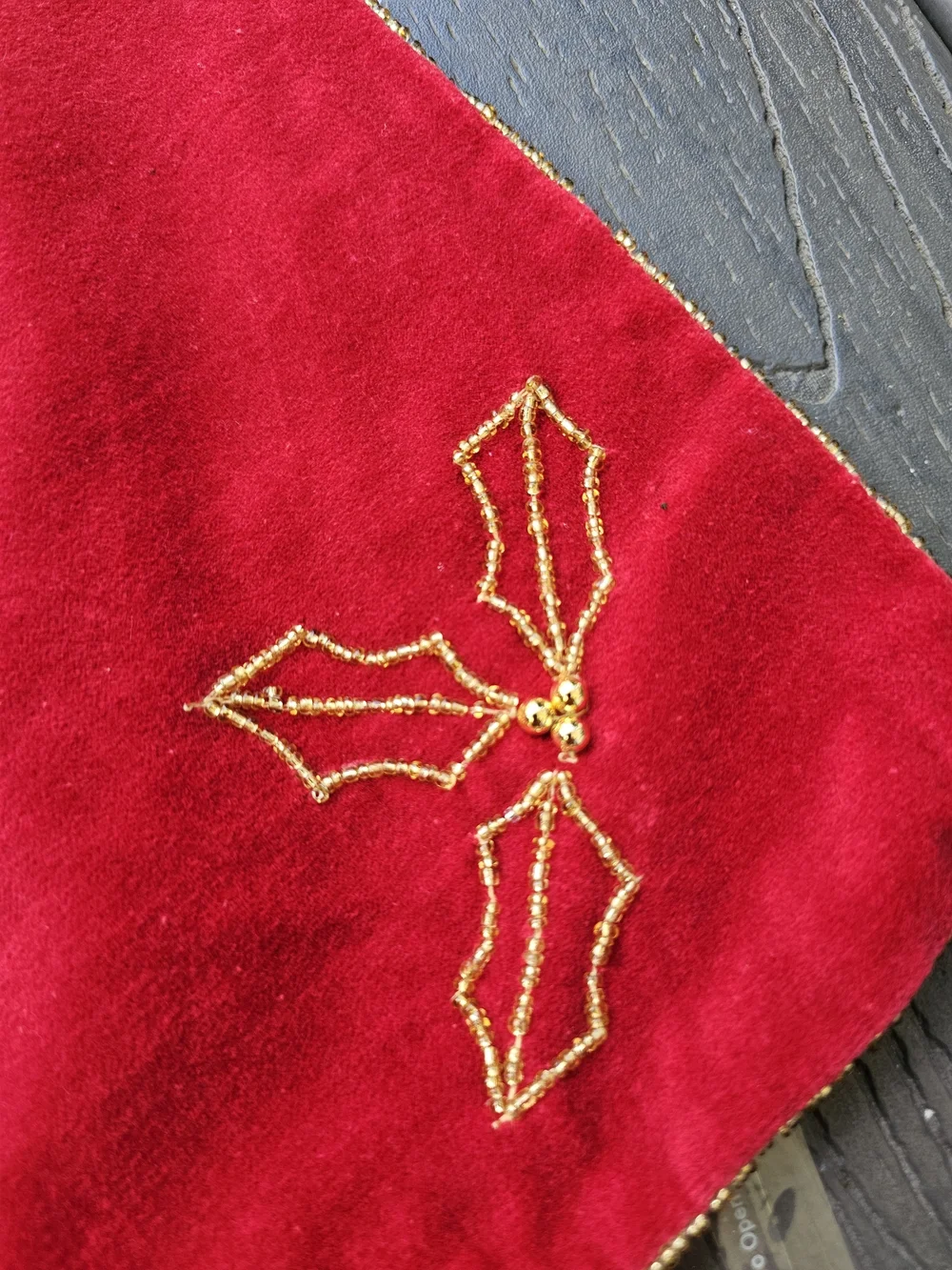 Vintage Christmas 11-Piece Red Velvet & Cotton Holiday Table Setting Set